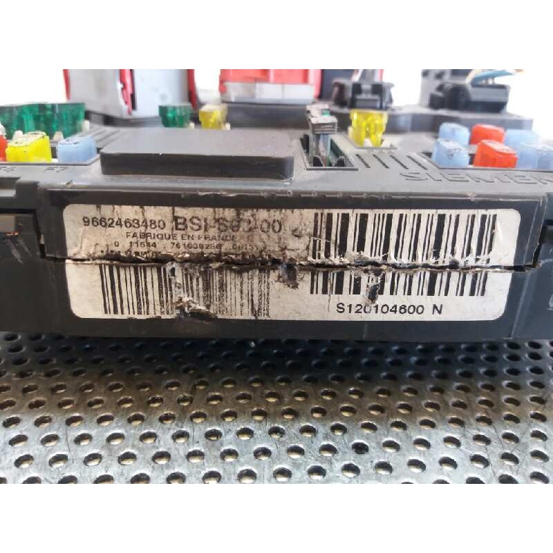 Recambio de caja reles / fusibles para peugeot 407 1.6 hdi referencia OEM IAM 9662463480 S120104600N - Gris 3