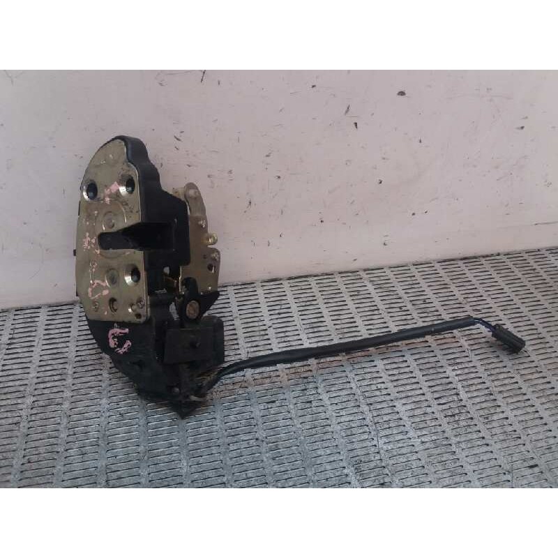 Recambio de cerradura puerta trasera izquierda para kia shuma 1.5 referencia OEM IAM - Blanco 4
