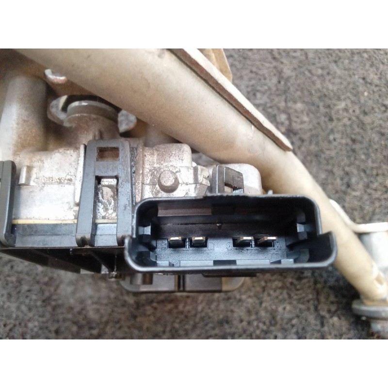 Recambio de motor limpia delantero para peugeot 206+ básico referencia OEM IAM 0390241523  BOSCH - Blanco 4