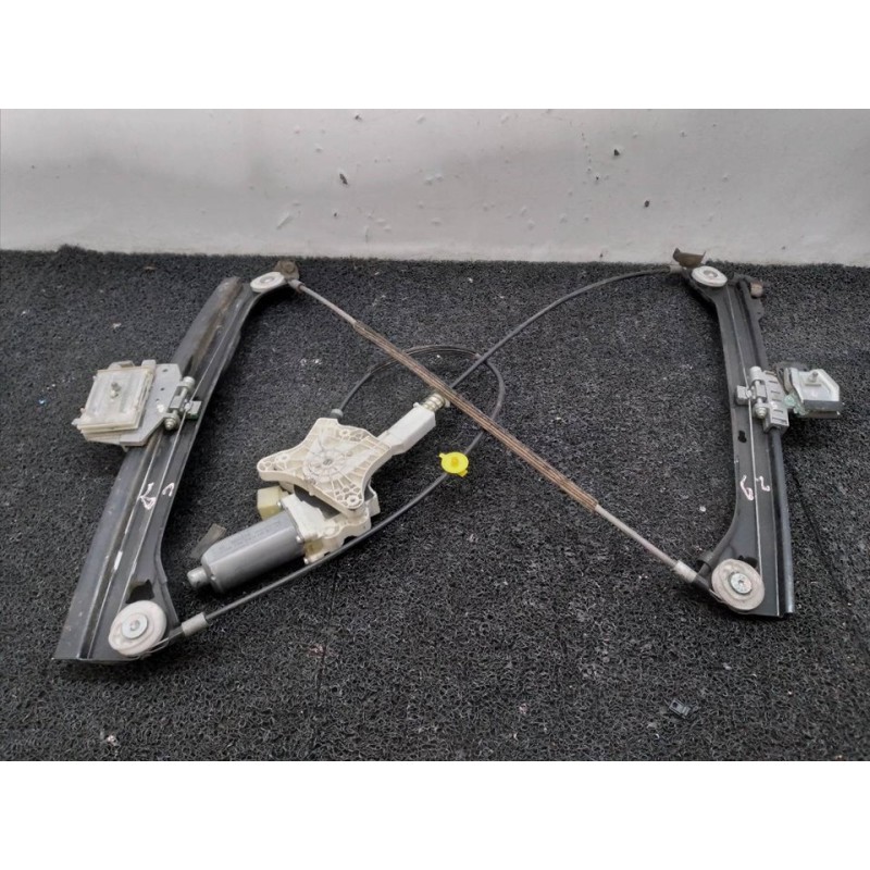 Recambio de elevalunas delantero izquierdo para mercedes-benz clase clk (w209) coupe 200 compressor (209.342) referencia OEM IAM 4