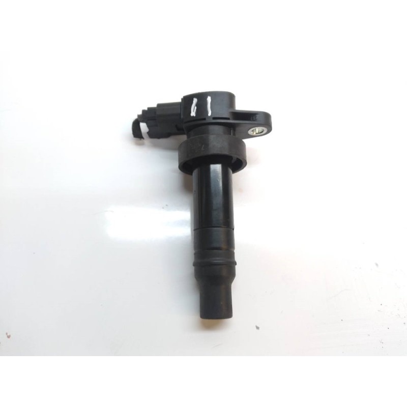 Recambio de bobina encendido para hyundai i30 comfort referencia OEM IAM 0986221063 273012B010 