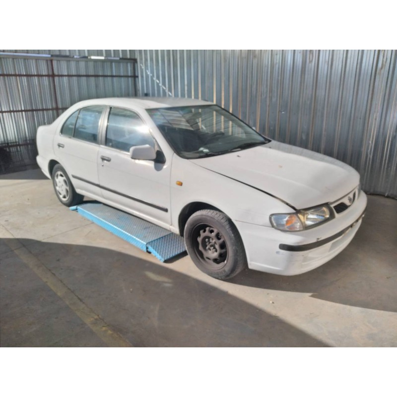 nissan almera (n15) del año 1999