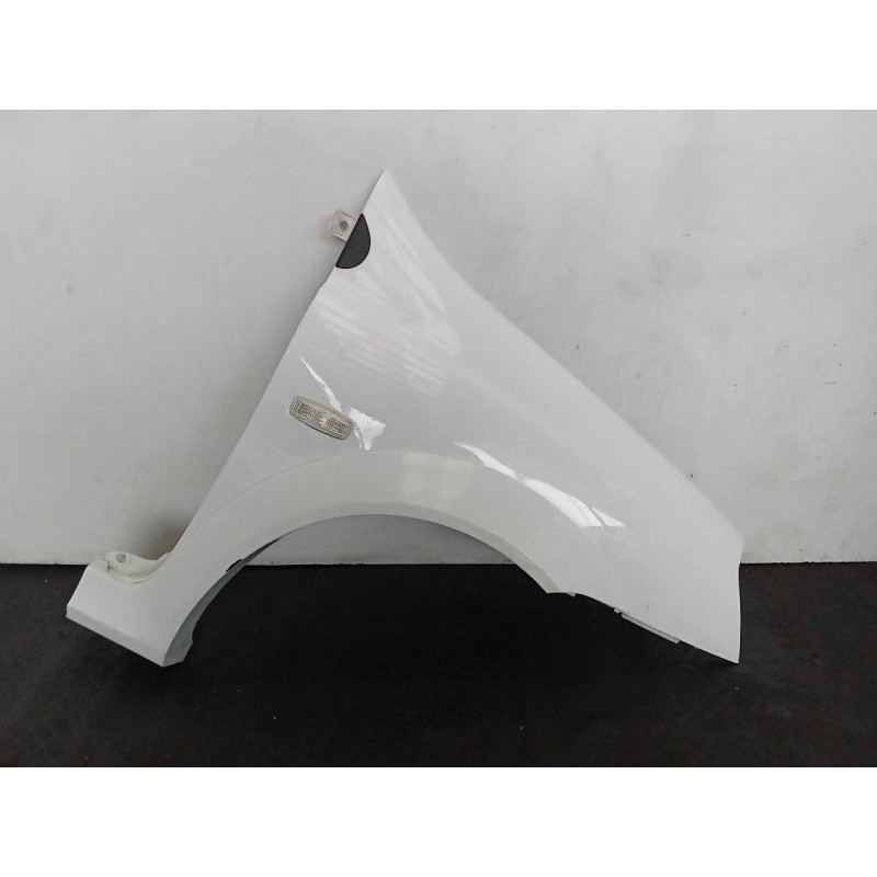 Recambio de aleta delantera derecha para tata indica 1.4 i referencia OEM IAM   
