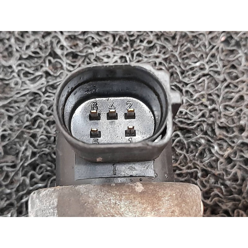 Recambio de valvula egr para opel corsa d enjoy referencia OEM IAM 55556720  PIERBURG - Rojo 3
