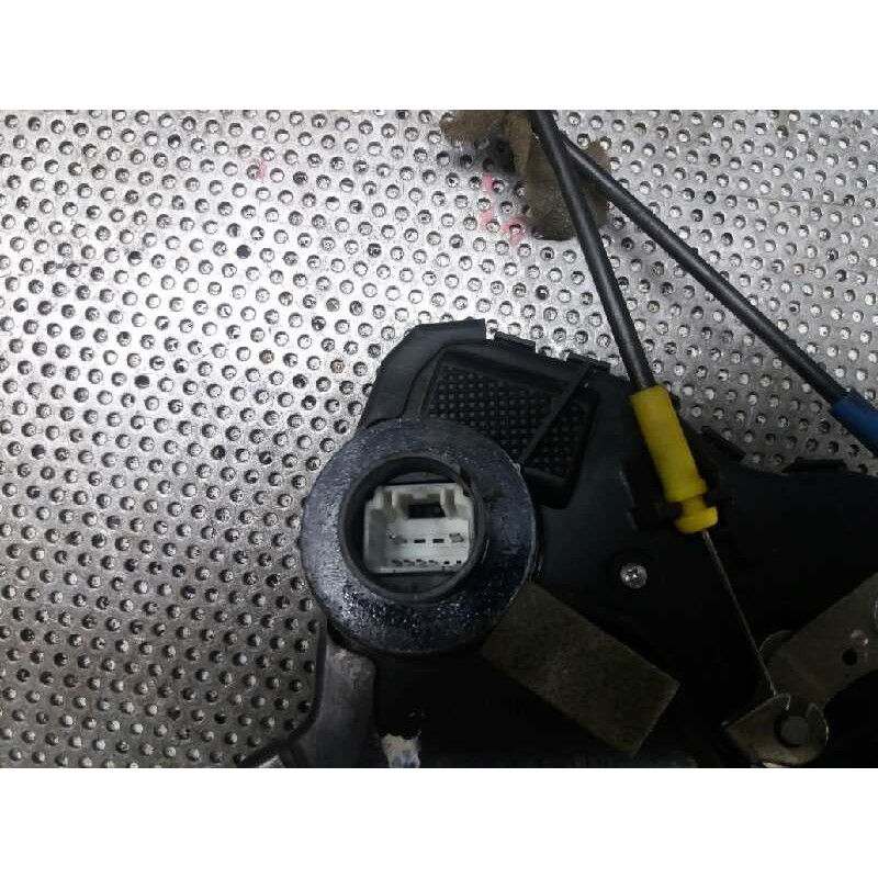 Recambio de cerradura puerta delantera izquierda para toyota corolla verso (r1) 2.2 d-4d sol referencia OEM IAM 3