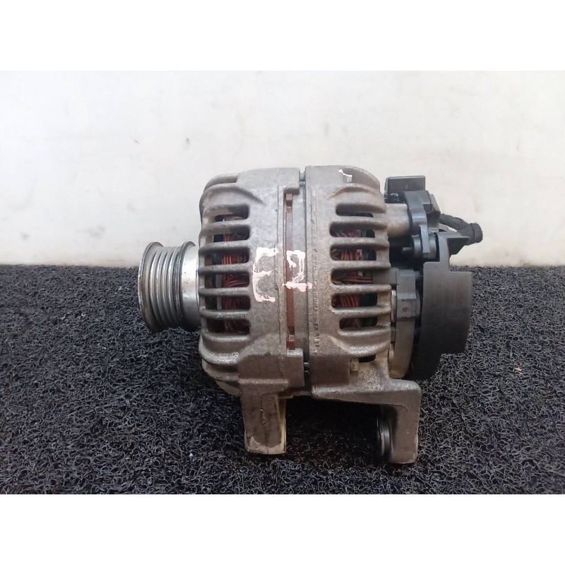 Recambio de alternador para opel astra gtc enjoy referencia OEM IAM 0124425020 55556067 BOSCH