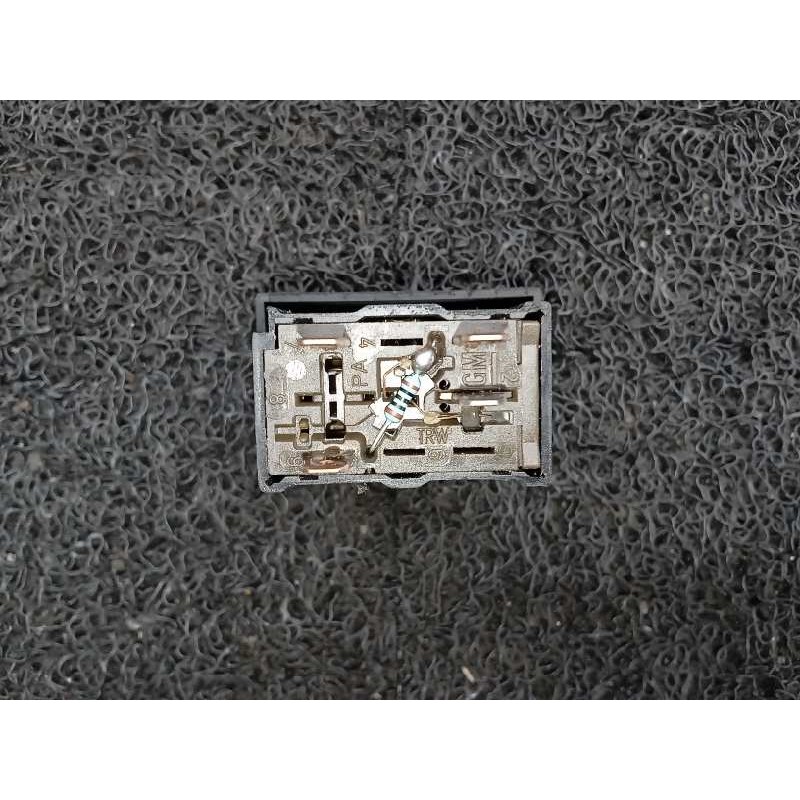 Recambio de warning para opel vectra b berlina comfort referencia OEM IAM 09134513 91380470700 3