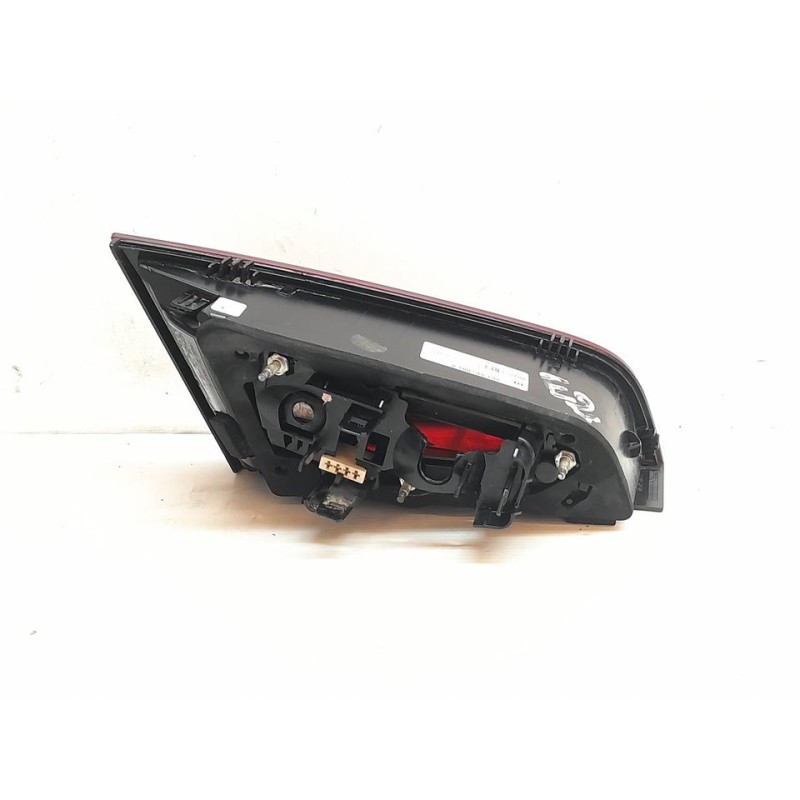 Recambio de piloto trasero derecho interior para audi a3 sportback (8va) attraction referencia OEM IAM 8V4945094A - Blanco 3