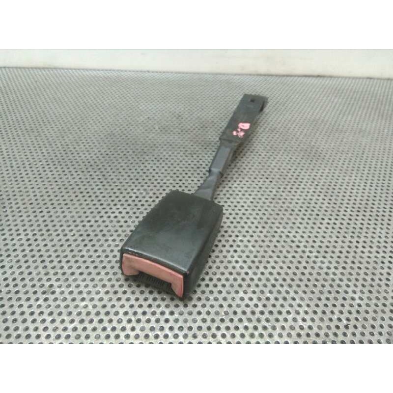 Recambio de enganche cinturon delantero izquierdo para volkswagen caddy ka/kb (2k) 2.0 sdi referencia OEM IAM   