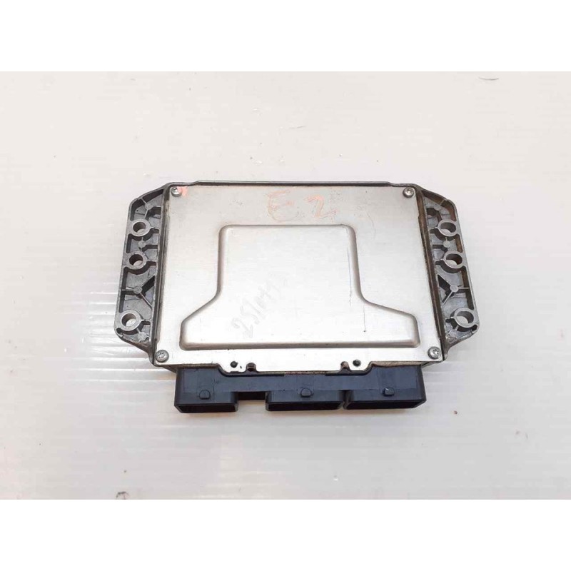 Recambio de centralita motor uce para renault scenic ii grand confort dynamique referencia OEM IAM 8200321263 3