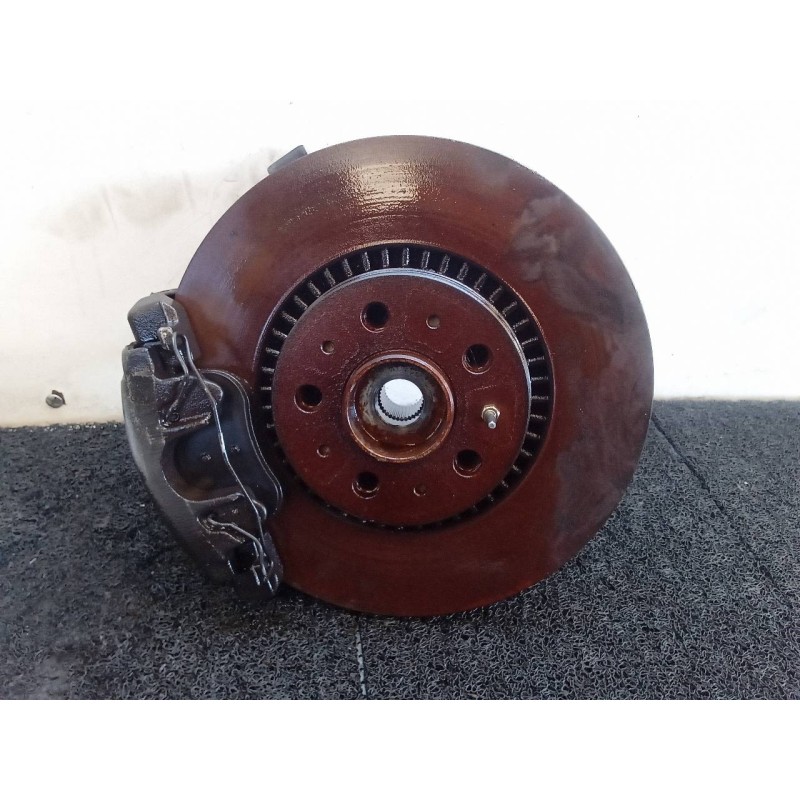Recambio de mangueta delantera izquierda para volvo v70 familiar 2.5 t awd / awd referencia OEM IAM   