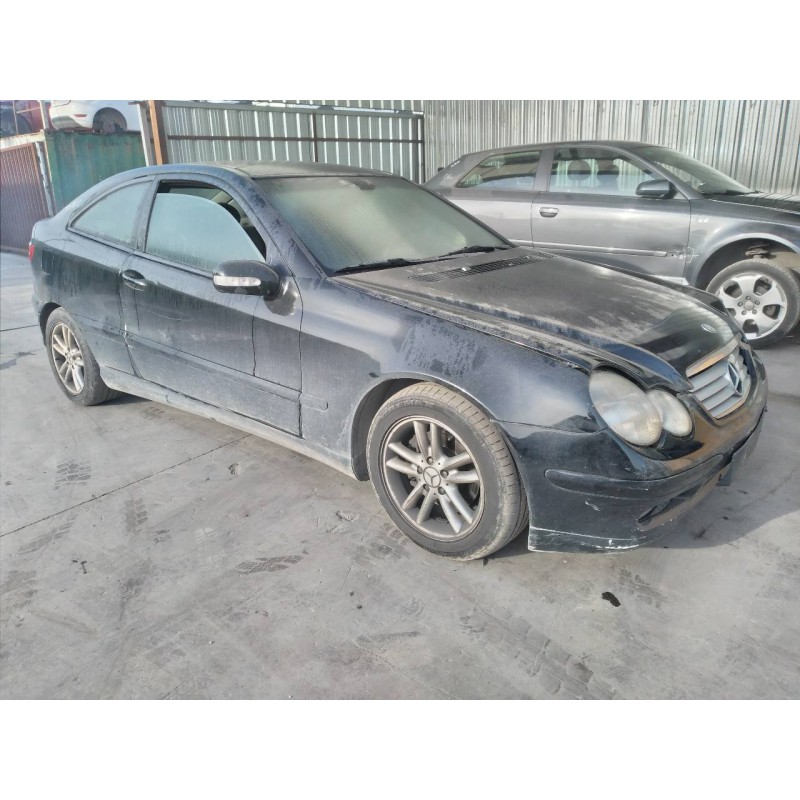 mercedes-benz clase c (w203) sportcoupe del año 2001