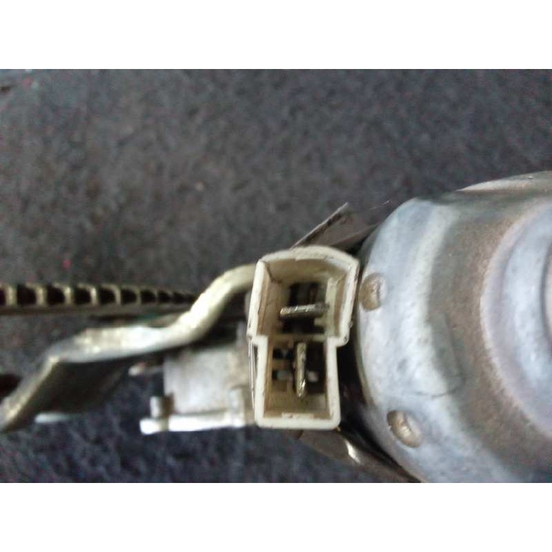 Recambio de elevalunas delantero derecho para opel astra f berlina referencia OEM IAM  103668 4