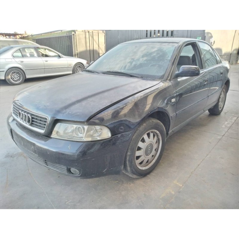 audi a4 berlina (b5) del año 2000