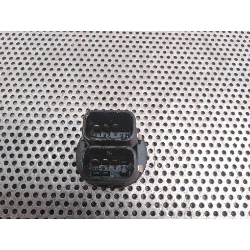 Recambio de mando elevalunas delantero izquierdo para ford fiesta berlina quarz referencia OEM IAM - Rojo 2