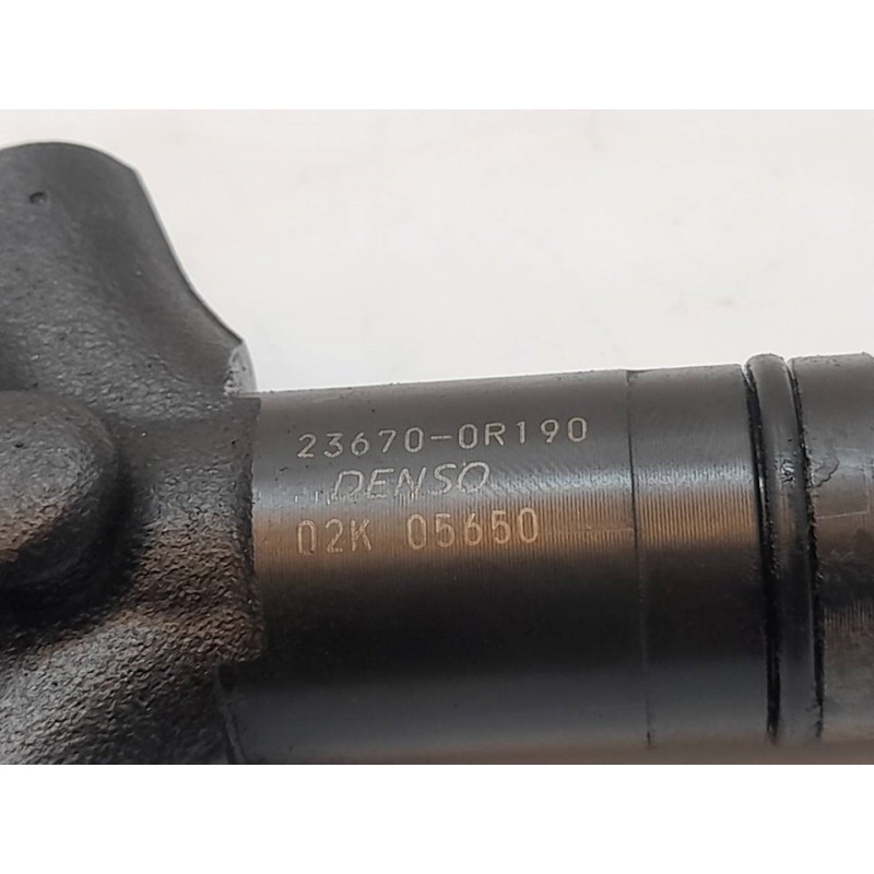 Recambio de inyector para toyota auris 2.0 d-4d cat referencia OEM IAM 236700R190  DENSO - Gris 2