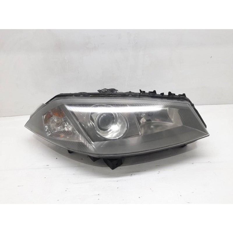 Recambio de faro derecho para renault megane ii berlina 3p confort dynamique referencia OEM IAM 7701054659 89030469 