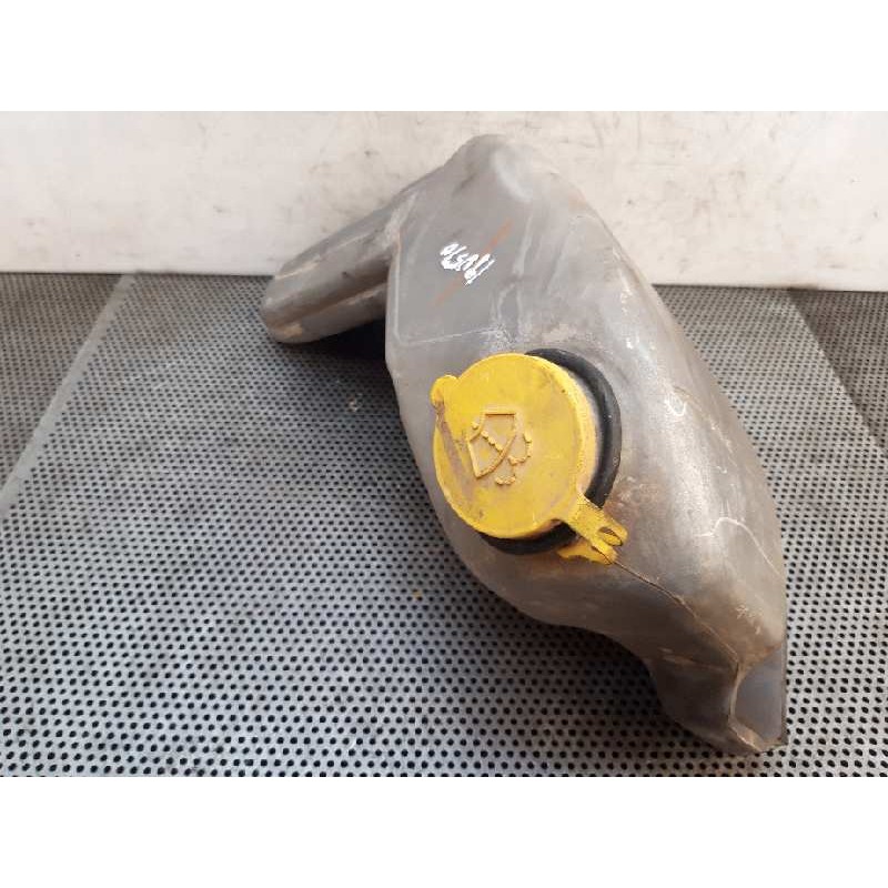 Recambio de deposito limpia para nissan cabstar e 3.0d referencia OEM IAM - Blanco 2