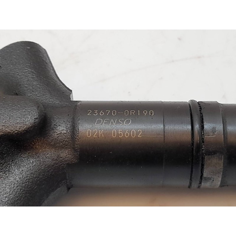 Recambio de inyector para toyota auris 2.0 d-4d cat referencia OEM IAM 236700R190  DENSO - Gris 2