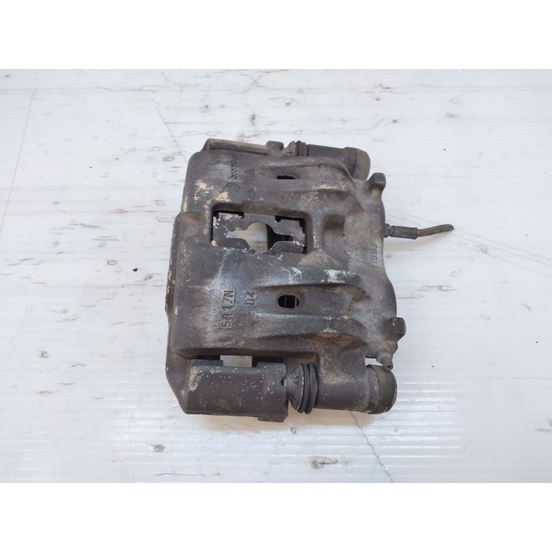 Recambio de pinza de freno trasera izquierda para nissan atleon 120 referencia OEM IAM 4  BREMBO
