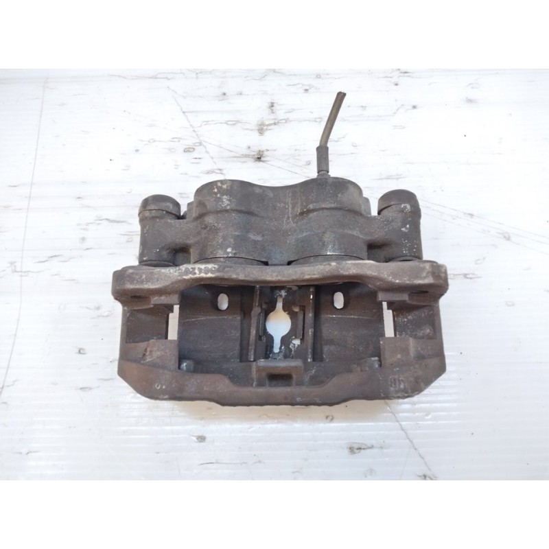 Recambio de pinza de freno trasera izquierda para nissan atleon 120 referencia OEM IAM 4  BREMBO - Blanco 3