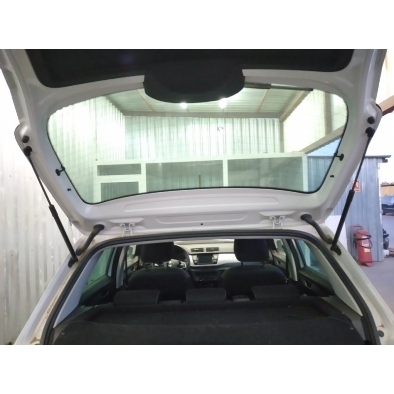 Recambio de amortiguadores maletero / porton para skoda fabia ambition plus referencia OEM IAM - Blanco 2