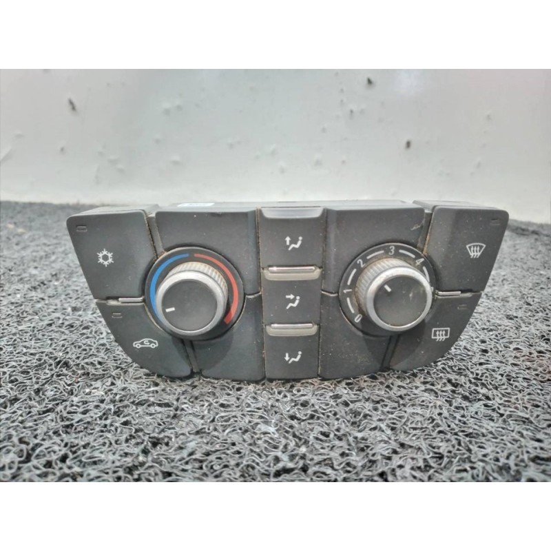 Recambio de mando calefaccion / aire acondicionado para opel astra j lim. excellence referencia OEM IAM 13435154 28395666 150210