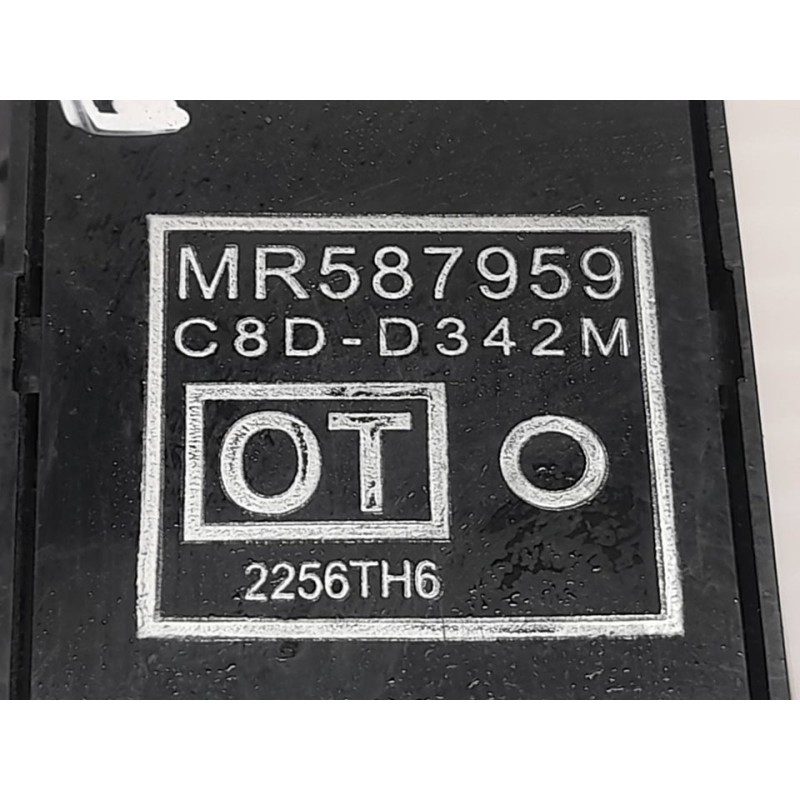 Recambio de mando elevalunas delantero izquierdo para mitsubishi colt berlina 5 (z30a) 1.1 inform (d) referencia OEM IAM MR58795 - Rojo 2