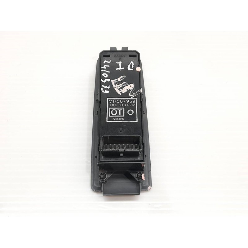 Recambio de mando elevalunas delantero izquierdo para mitsubishi colt berlina 5 (z30a) 1.1 inform (d) referencia OEM IAM MR58795 - Rojo 3