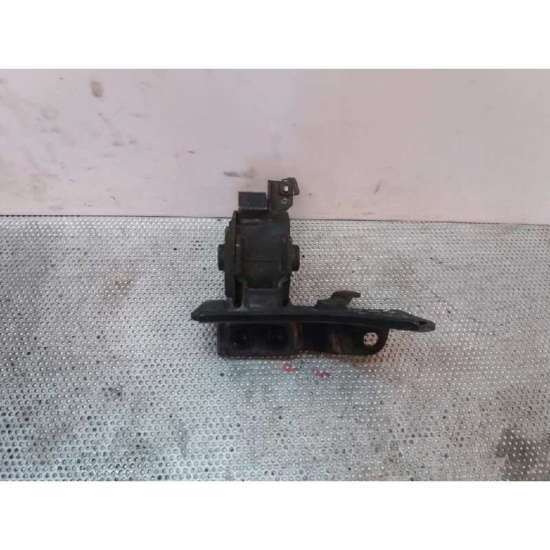 Recambio de soporte motor derecho para toyota corolla verso (r1) 2.2 d-4d sol referencia OEM IAM 133720R010