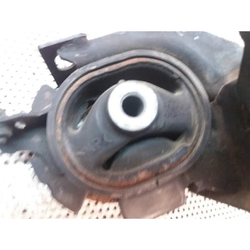 Recambio de soporte motor derecho para toyota corolla verso (r1) 2.2 d-4d sol referencia OEM IAM 133720R010 2
