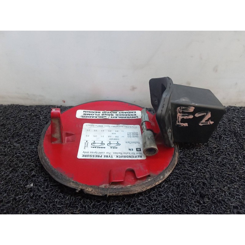 Recambio de tapa exterior combustible para opel astra gtc enjoy referencia OEM IAM 13111667 - Rojo 3