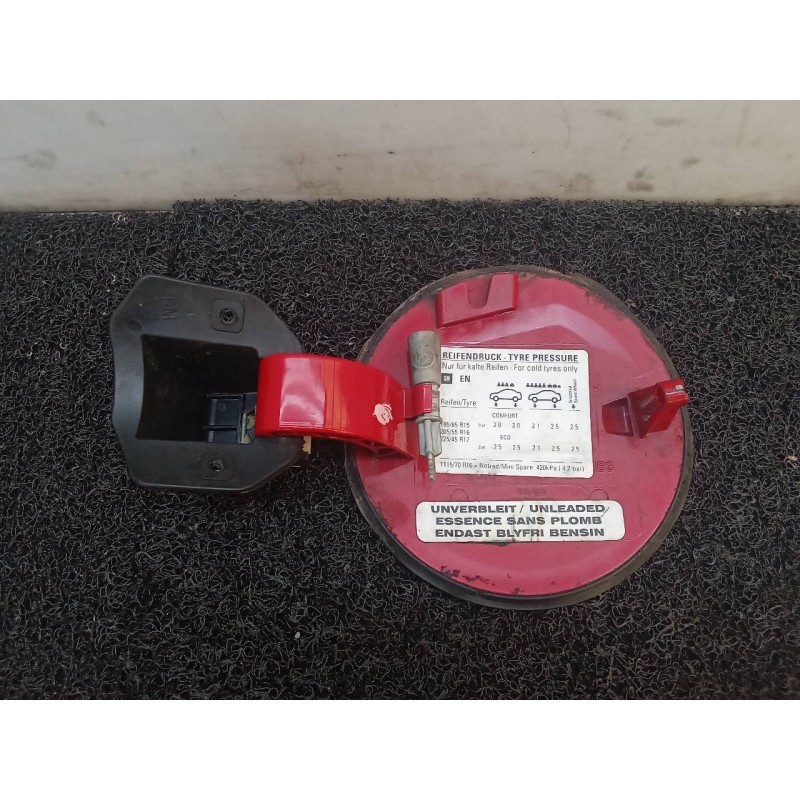 Recambio de tapa exterior combustible para opel astra gtc enjoy referencia OEM IAM 13111667 - Rojo 4