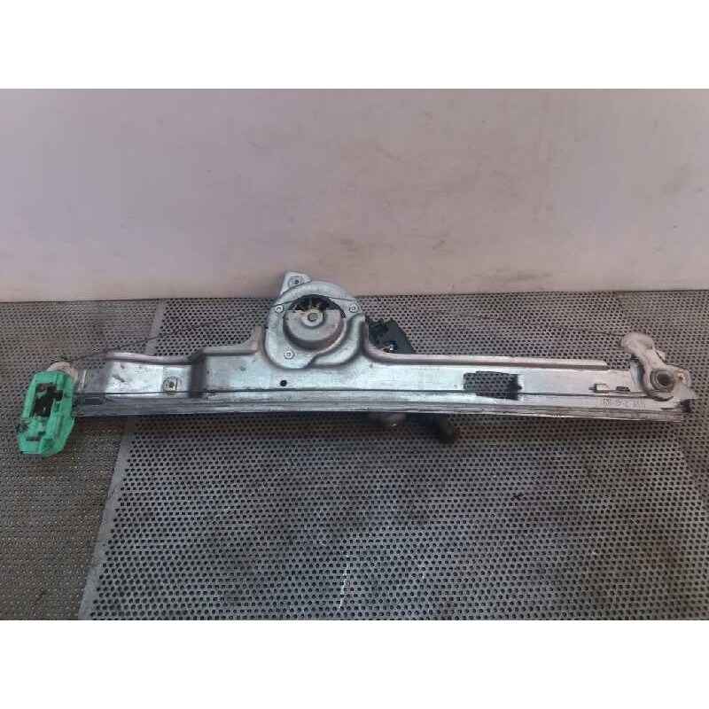 Recambio de elevalunas delantero derecho para renault scenic ii 1.5 dci diesel referencia OEM IAM   