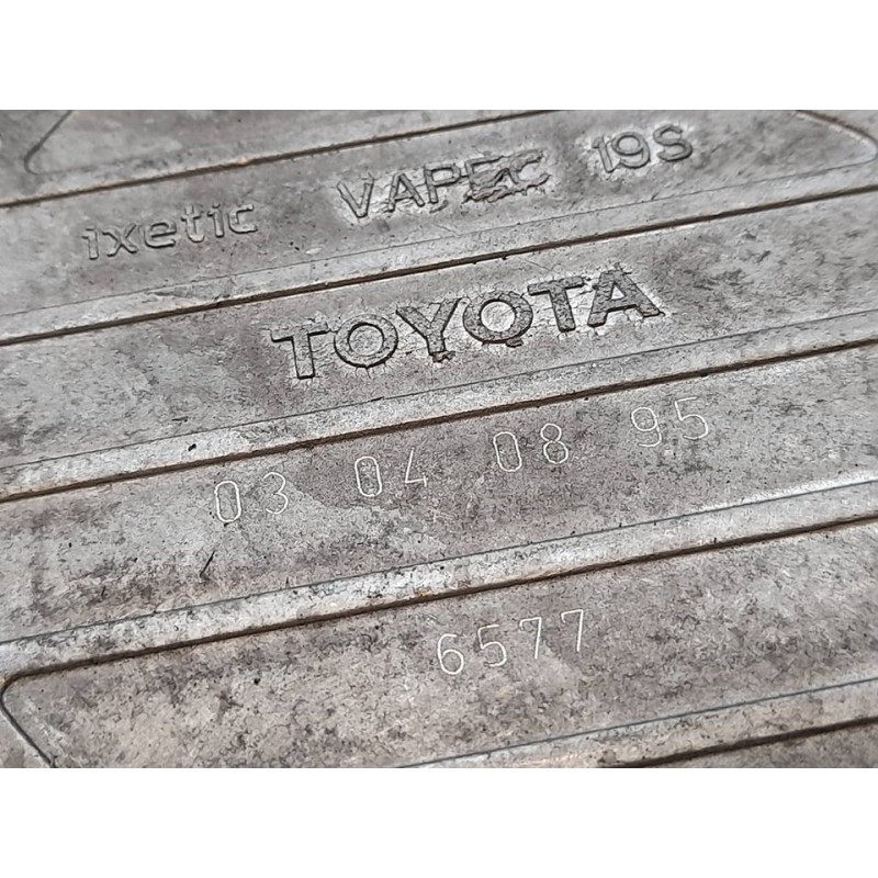 Recambio de depresor freno / bomba vacio para toyota auris 2.0 d-4d cat referencia OEM IAM 03040895 - Gris 2