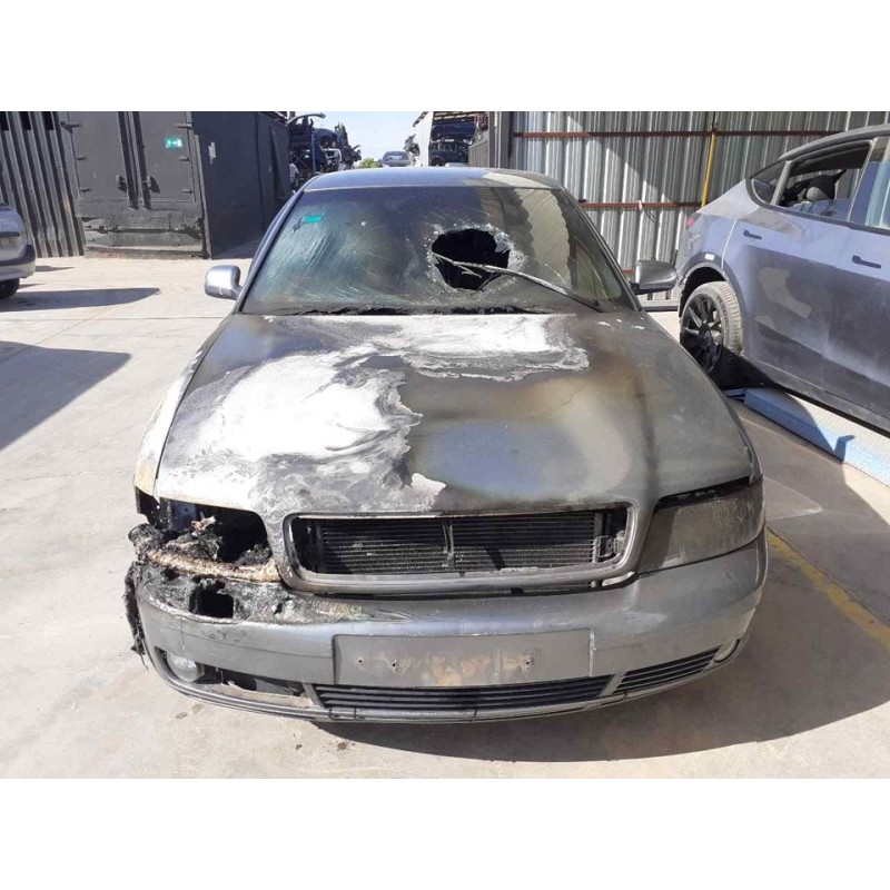audi a4 berlina (b5) del año 2000