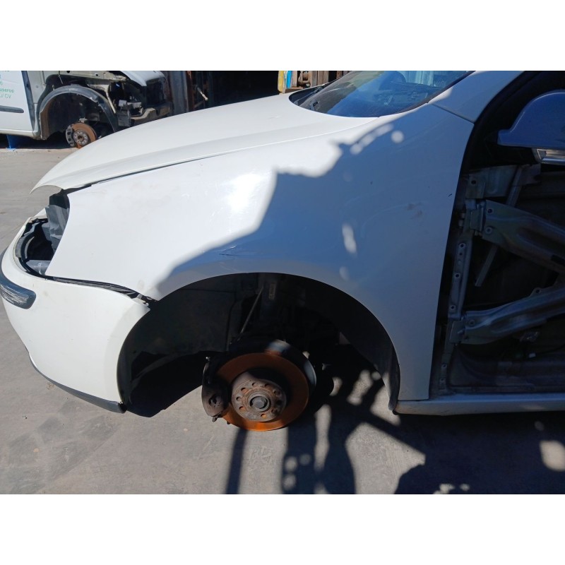Recambio de aleta delantera izquierda para volkswagen golf v berlina (1k1) conceptline (e) referencia OEM IAM   