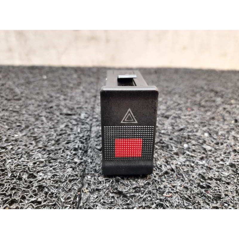 Recambio de warning para audi 80 (811/813) cd referencia OEM IAM 4A0941509  