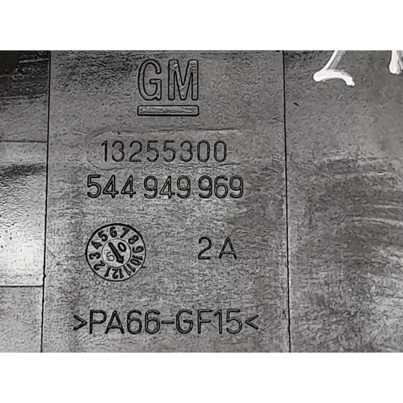 Recambio de caja reles / fusibles para opel insignia berlina essentia referencia OEM IAM 544949969 3