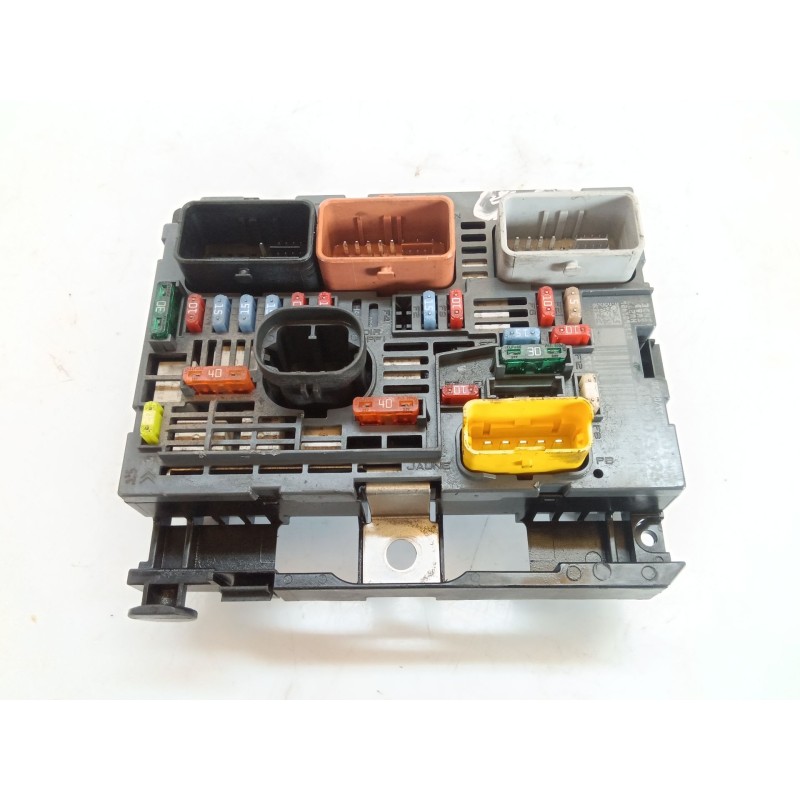 Recambio de caja reles / fusibles para citroën c4 berlina vtn@v referencia OEM IAM 9666700480  