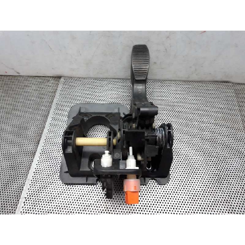 Recambio de pedal embrague para fiat nuova 500 (150) lounge referencia OEM IAM C819 LS392610 