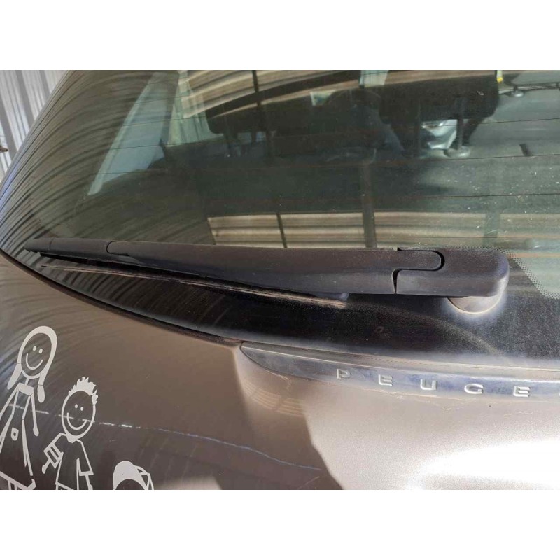Recambio de brazo limpia trasero para peugeot 208 active referencia OEM IAM   