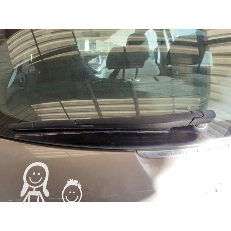 Recambio de brazo limpia trasero para peugeot 208 active referencia OEM IAM 2