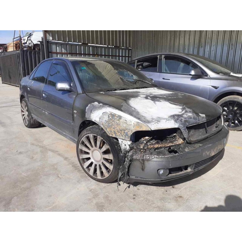 audi a4 berlina (b5) del año 2000