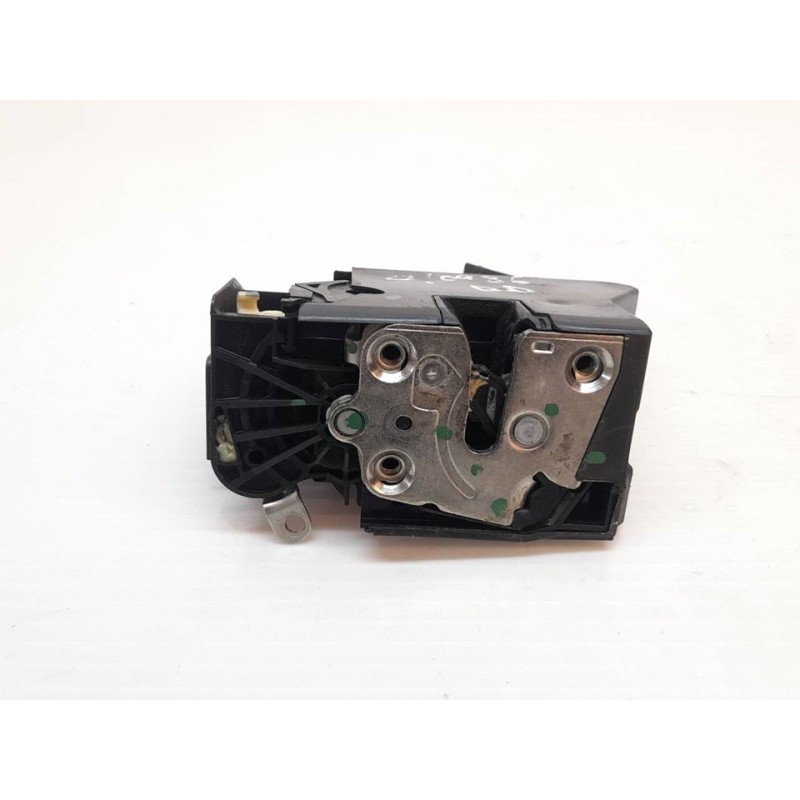 Recambio de cerradura puerta delantera derecha para dacia sandero laureate referencia OEM IAM - Blanco 2