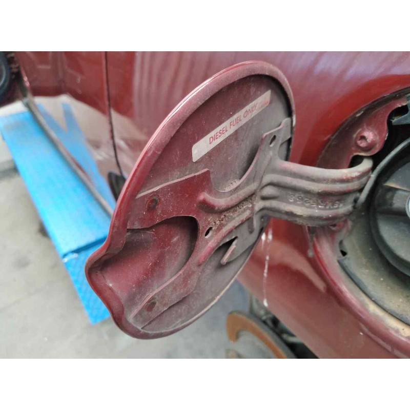 Recambio de tapa exterior combustible para chrysler jeep compass limited plus 4x2 referencia OEM IAM - Rojo 2