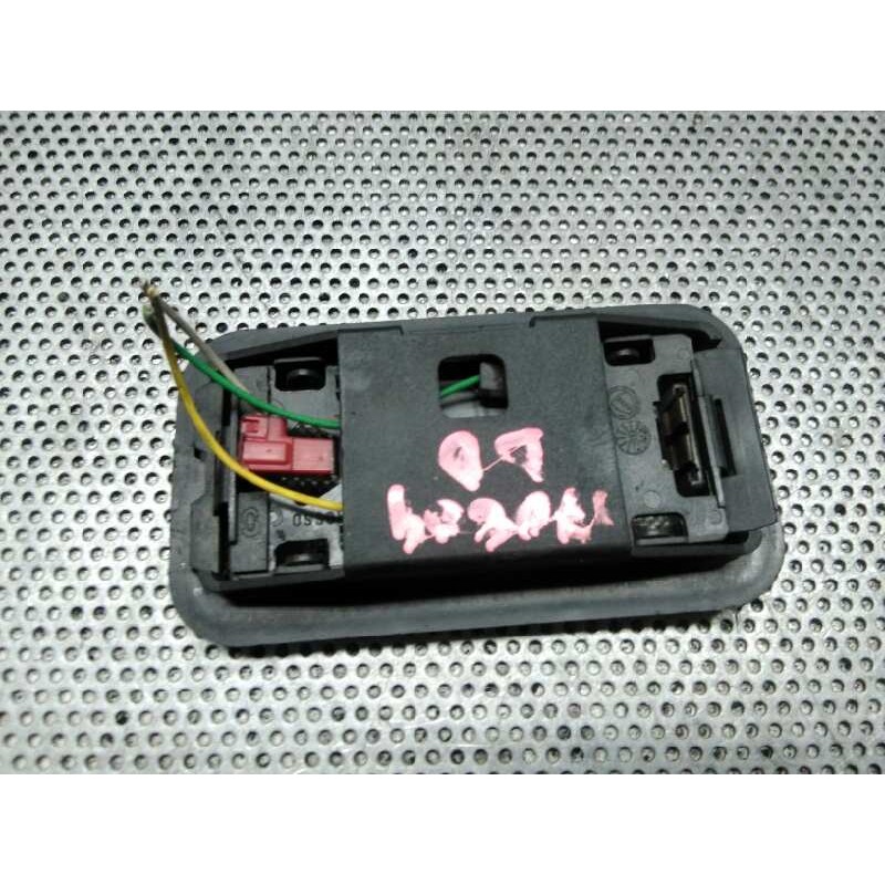 Recambio de luz interior para fiat scudo (222) 2.0 16v jtd sx kombi (5 sitze) referencia OEM IAM 2