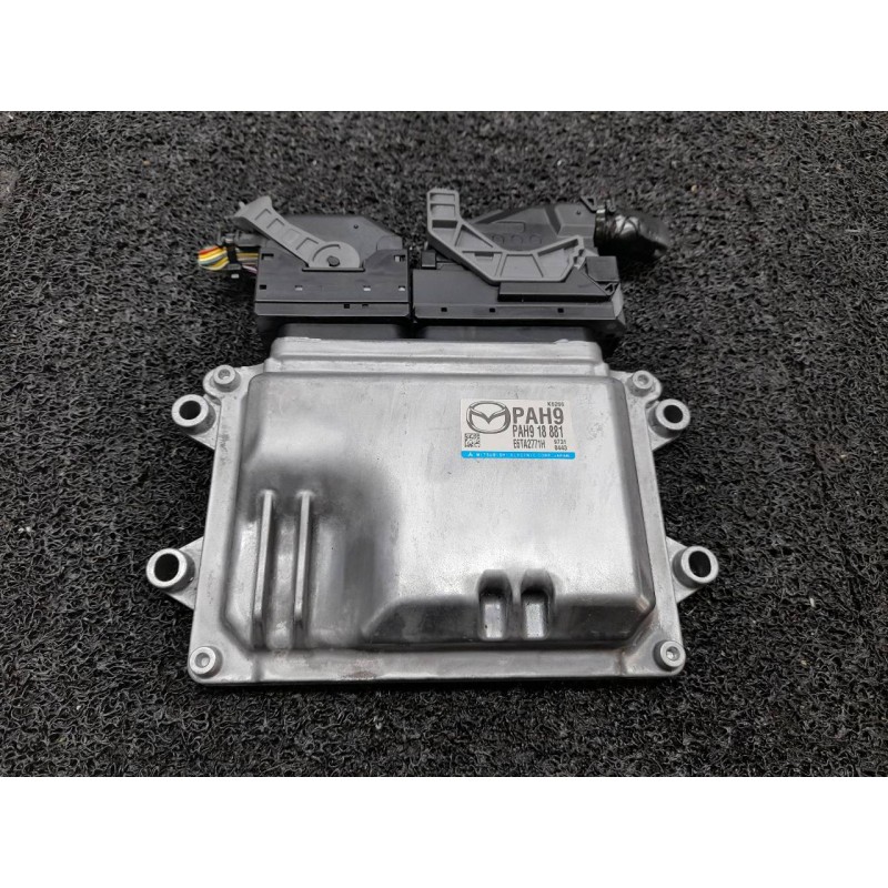 Recambio de centralita motor uce para mazda cx-30 selection 2wd referencia OEM IAM PAH918881 E6TA2771H 97310443