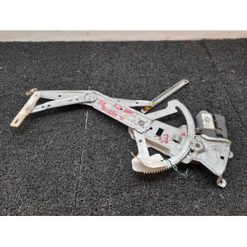 ELEVALUNAS DELANTERO DERECHO 