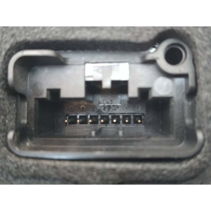 Recambio de cerradura puerta delantera derecha para skoda fabia ambition plus referencia OEM IAM 6C5TB837016C - Blanco 3